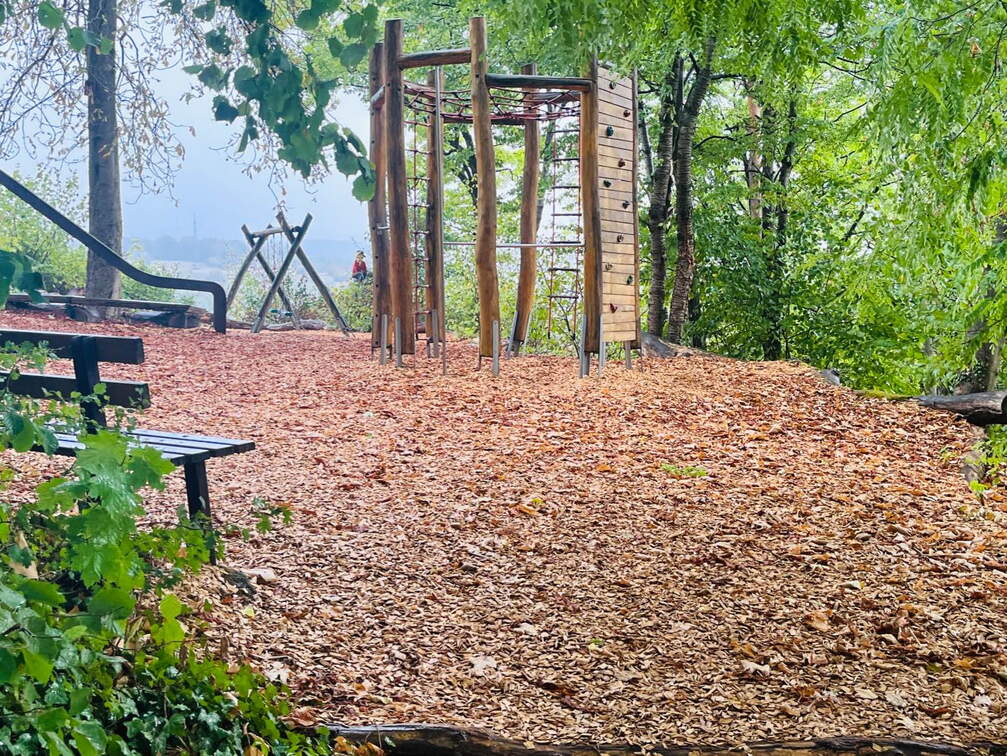 22-09-10 16-37-18 1942